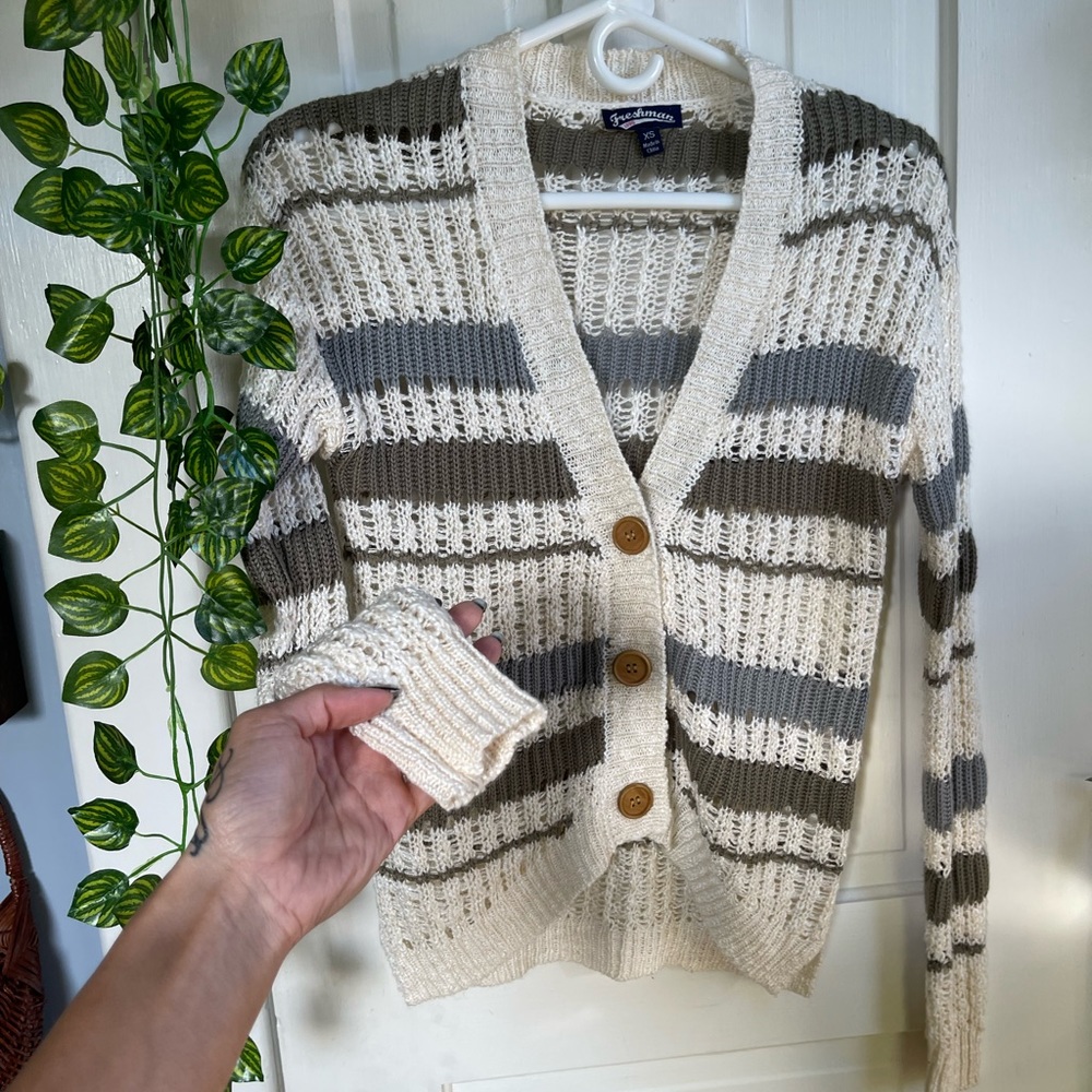 Cardigan light sweater size xs